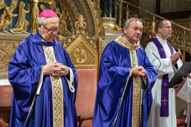 2025_10_07_juhasz tibor gyaszmise_03.jpg